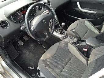 Peugeot 308 SW 1.6 HDi 7 míst - 9