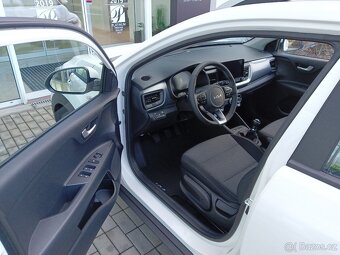 Kia Stonic 1,2 DPI SPIN MY25 - 9