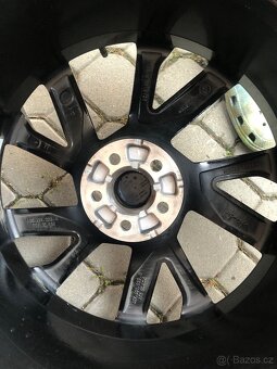 Škoda Kamiq MC, 215/45 18 89 V, pneu GoodYear 6-7mm - 9