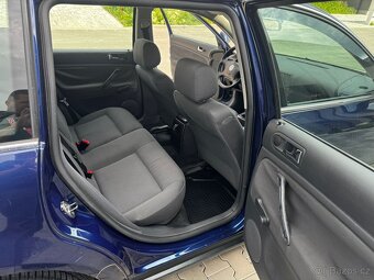 Volkswagen Passat 1.9TDI 96Kw Comfort - 9
