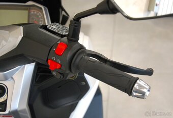 Motorro EasyMax 125i - kupováno nové u nás,1.maj,krásný stav - 9