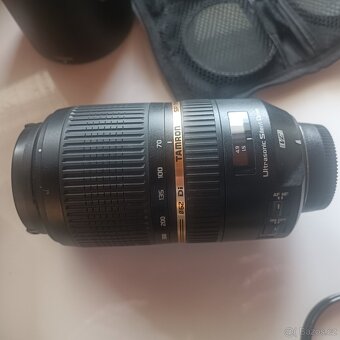 Nikon D5100 s objektivy a příslušenstvím - 9