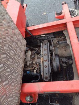 Mitsubishi Fuso - 9