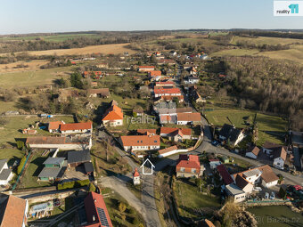 Prodej domu 7KK, 282 m2, pozemek 919m2,  Škvorec - 9
