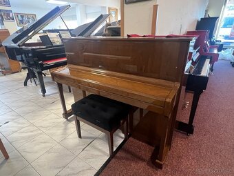 Akustické piano Yamaha P116, made in England, záruka 5 let. - 9