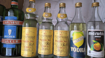 Alkohol - vodka, griotte - starý, archivní, retro alk. - 9