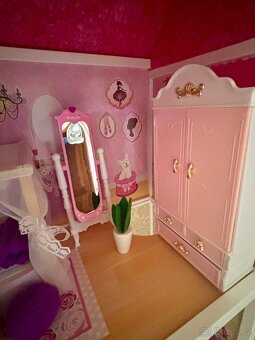 Dřevěný domeček pro panenky Barbie - 9