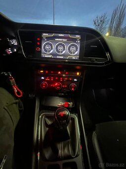 Seat Leon Cupra 300 Performance - 9