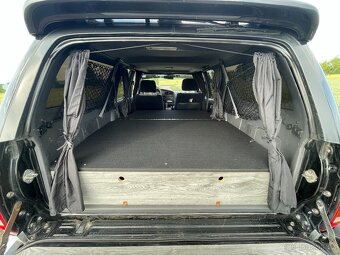 Toyota Hilux Surf 2,4Td Automat - 9