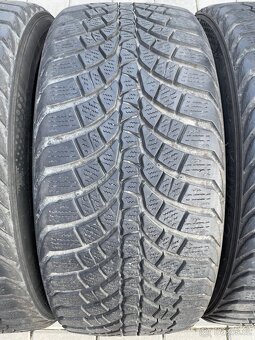 ZIMNÍ PNEU 235 40 19 235/40R19 92V Kumho WP71 - 9