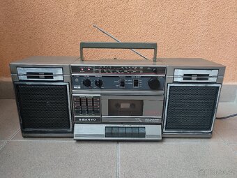 STEREO RADIO CASSETTE RECORDER SANYO M 9711LO. - 9