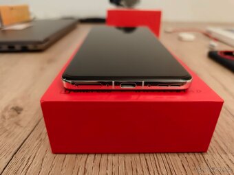 OnePlus 13 (16GB/512GB) a OnePlus Watch 2 Nordic - 9