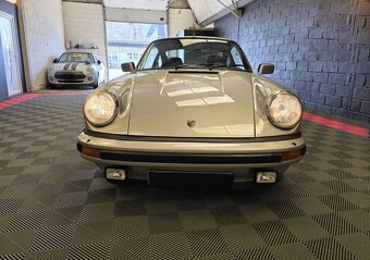 Porsche 911 SC 3.0 Coupé z roku 1983 - 9