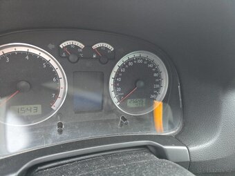 Volkswagen Bora 1.6 77kW - 9