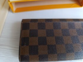Louis Vuitton krásná peněženka včetně krabičky - 9