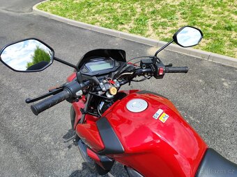 Honda CB 125F - 9