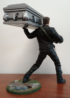 Vzácná figurka T-850 Terminator s rakví od firmy McFarlane - 9