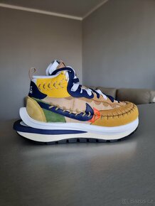 Nike x sacai x Jean Paul Gaultier Vaporwaffle - 9