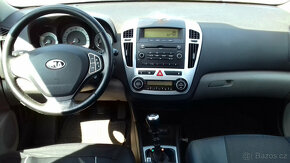Kia Ceed 1,6 CRDi Původ ČR 1.majitel - 9