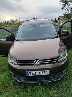 VW CADDY 1,6 BI-FUEL, 7 míst, long verze - 9