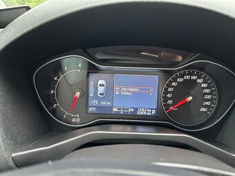 Ford Mondeo - 9