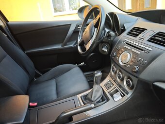 Prodám Mazda 3,2011, benzín, slušná výbava, BOSE, nová STK - 9