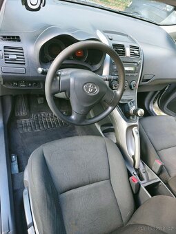 Toyota Auris - 9