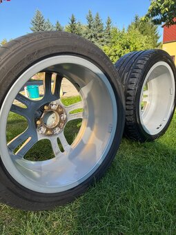 BMW kola M400 5x120 r18 - 9