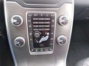VOLVO V70 D3 DRIVE-E ECO 2.0D NAVI,AT,SERVISKA - 9