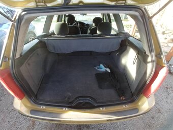 Ford Focus combi mk1 - 9