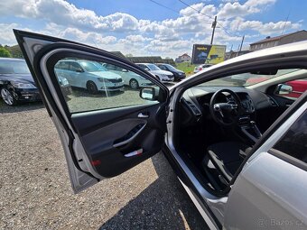 FORD FOCUS 1.6 benzin - 9