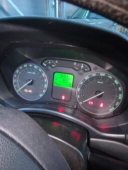 Škoda Octavia 2 1.6 MPI benzin - 9