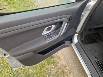 Škoda Roomster 1,4 16 V 63 KW, vyhř.sed, digi.klima - 9