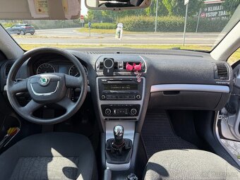 Škoda Octavia II 1.9 TDi 77kW r.v.2009 - 9