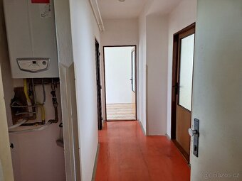 Prodej bytu 3+1, 74 m2, v Olomouci, Chválkovická ul. - 9