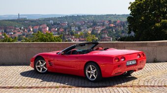Prodám 2003 Chevrolet Corvette Convertible - 9