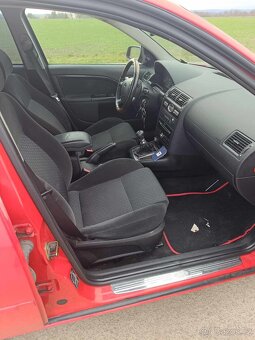 Mondeo mk3 2.0 tdci 96kw 2005 6ti kvalt - 9