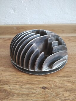 PRODÁM ORIGINÁL DÍLY MOTORU JAWA PÉRÁK 250 FJ / KOMUNISTA - 9