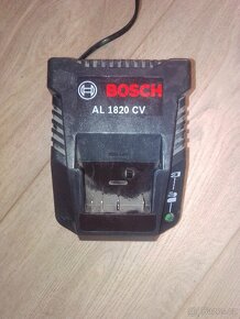 napájecí zdroj 24V QT20.241 ; regulátor LKS32MC0361 - 9