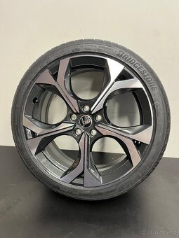 1x Octavia RS R19 Nové originální alu + nové letní pneu - 9