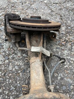 Tlumiče, těhlice, brzdy Octavia 4x4 - 9