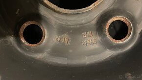 Rezerva VW 205/55/R16 (zamluveno) a druhá 195/65/R15 by - 9