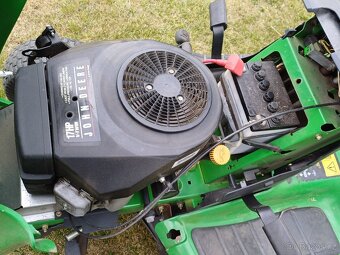 Zahradní traktor John Deere LTR 180 - 9