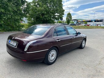 Lancia thesis 2.4 jtd - 9