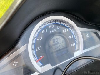 Honda PCX - 9