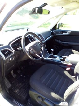 Ford Galaxy 2017 7 míst 94700 km - 9