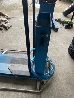 Vyvažovačka Hofmann Geodyna 2000L - 9