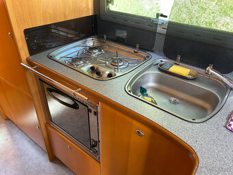 OBYTNÉ AUTO CONCORDE CHARISMA 850L - MERCEDES - 9