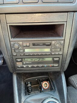 VW GOLF IV 1,9 TDI 85 kW - 9
