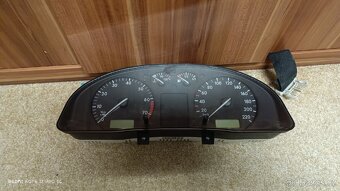 Budíky Volkswagen Peugeot Citroen Volvo jeep Audi - 9